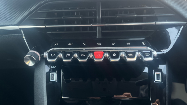 Peugeot 208 1.2 PureTech 100 Allure Premium 5dr Petrol Hatchback